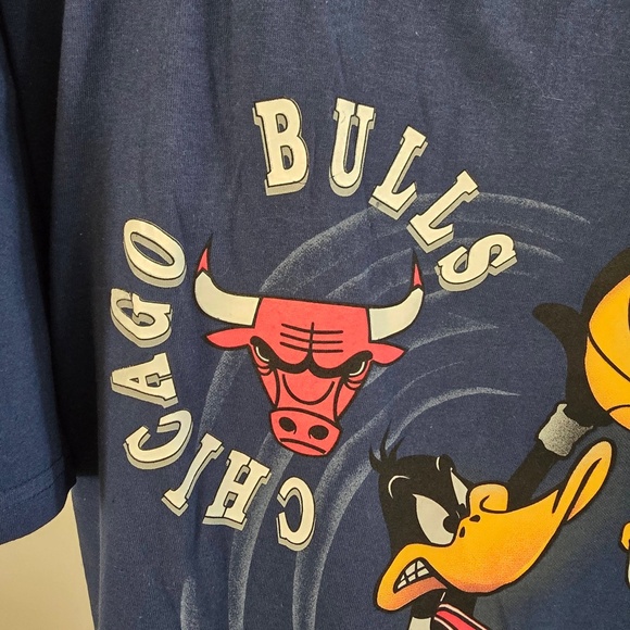 *NWOT* - Vintage Chicago Bulls - 1995 Warner Bros. - Novel Teez T-shirt (Large) - Picture 4 of 10